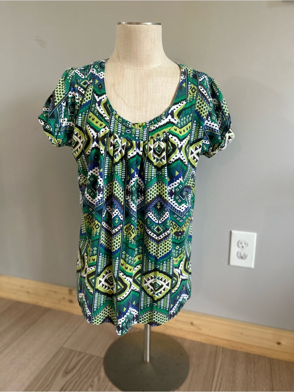 Cato Green and Blue Geometric Scoop Neck Short Sleeve Top
